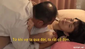 Gấu cùng má khác cha muốn khám phá tình dục với anh trai